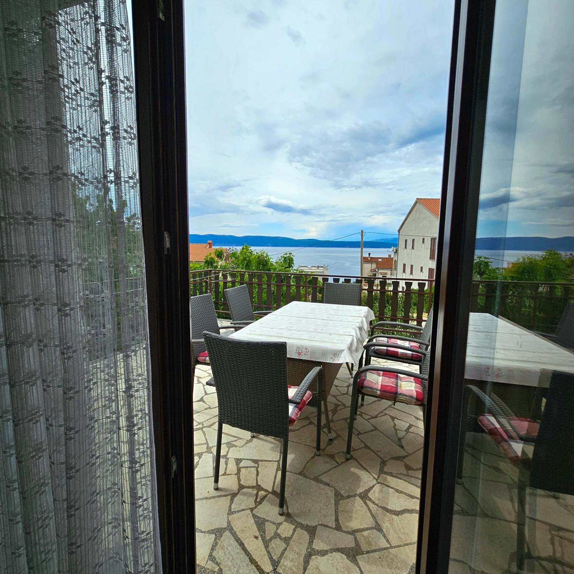 Apartman Agava Njivice Buitenkant foto