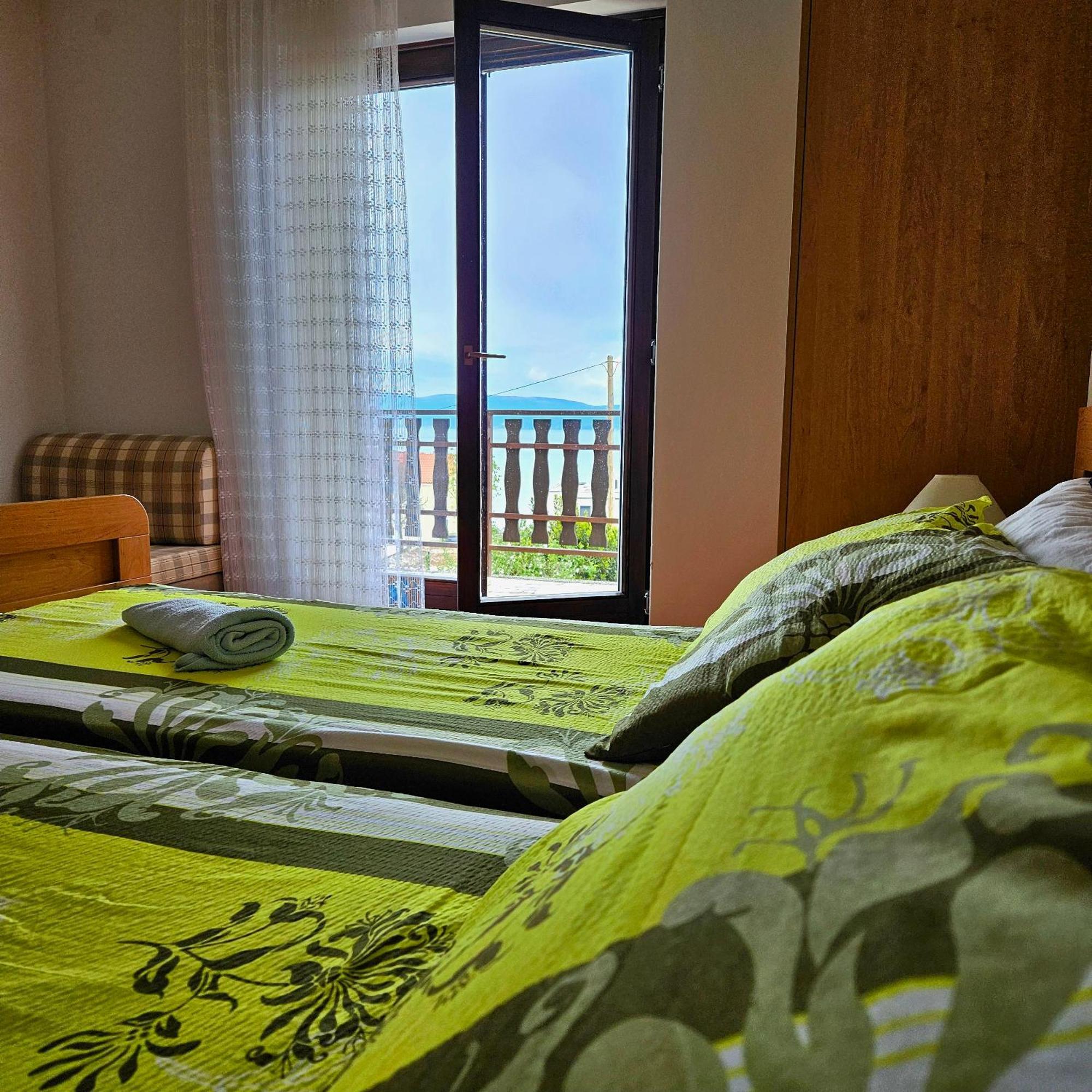 Apartman Agava Njivice Buitenkant foto